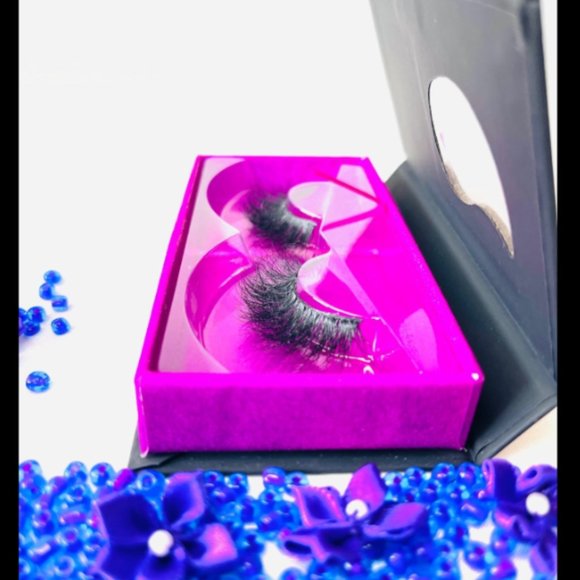 3D 100% Mink Lashes - Picture 2 of 4